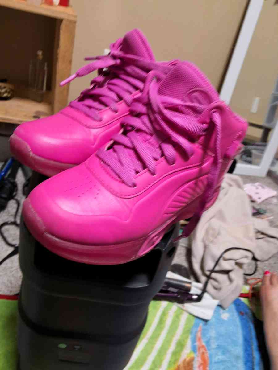 Barbie pink Sketchers Size 3 - Seattle, Washington - FleaMarketBay