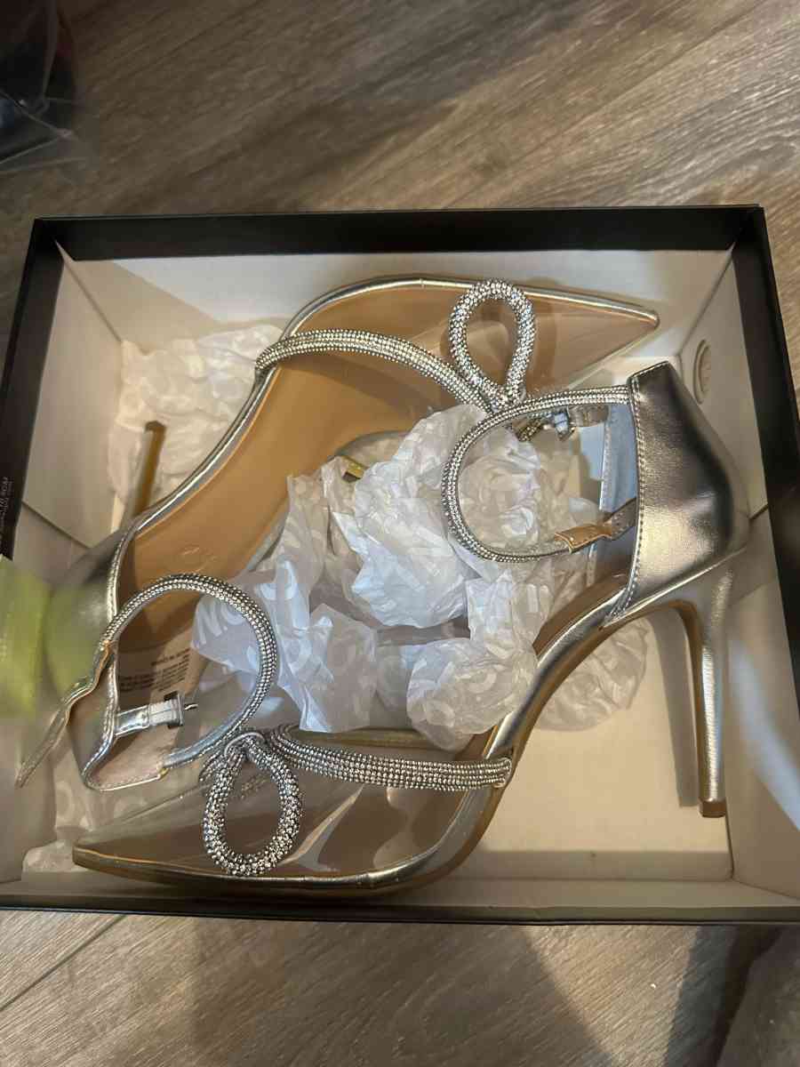 INC International Concepts Womens Lidani PointedToe Pum Silv - Burlington, New Jersey - FleaMarketBay