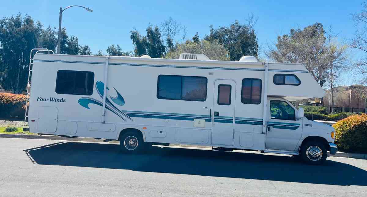 1999 four wins  Low mileage - San Diego, California - FleaMarketBay