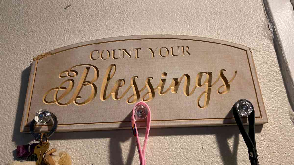 House Decorations - Dallas, Texas - FleaMarketBay