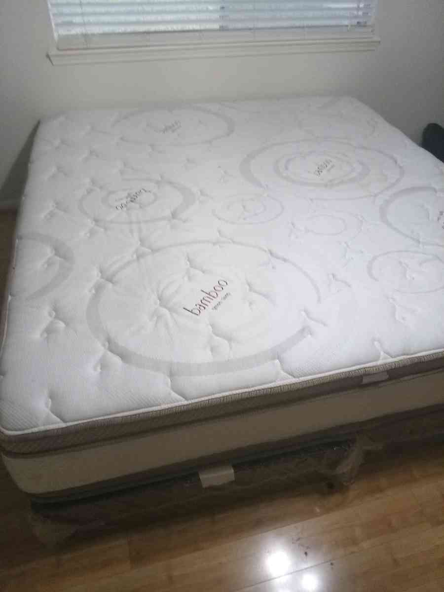 king size bedroom set - Missouri City, Texas - FleaMarketBay