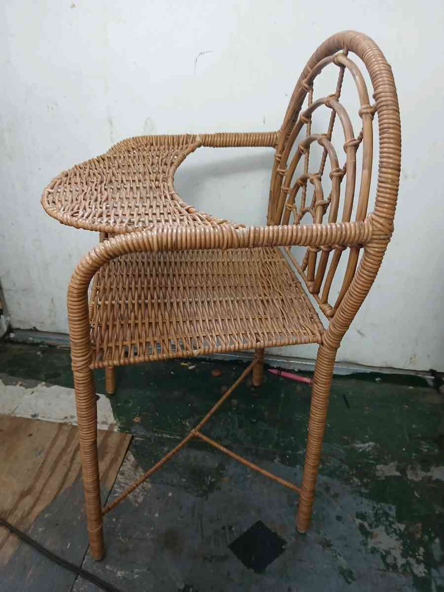 doll high chair - Henderson, Nevada - FleaMarketBay