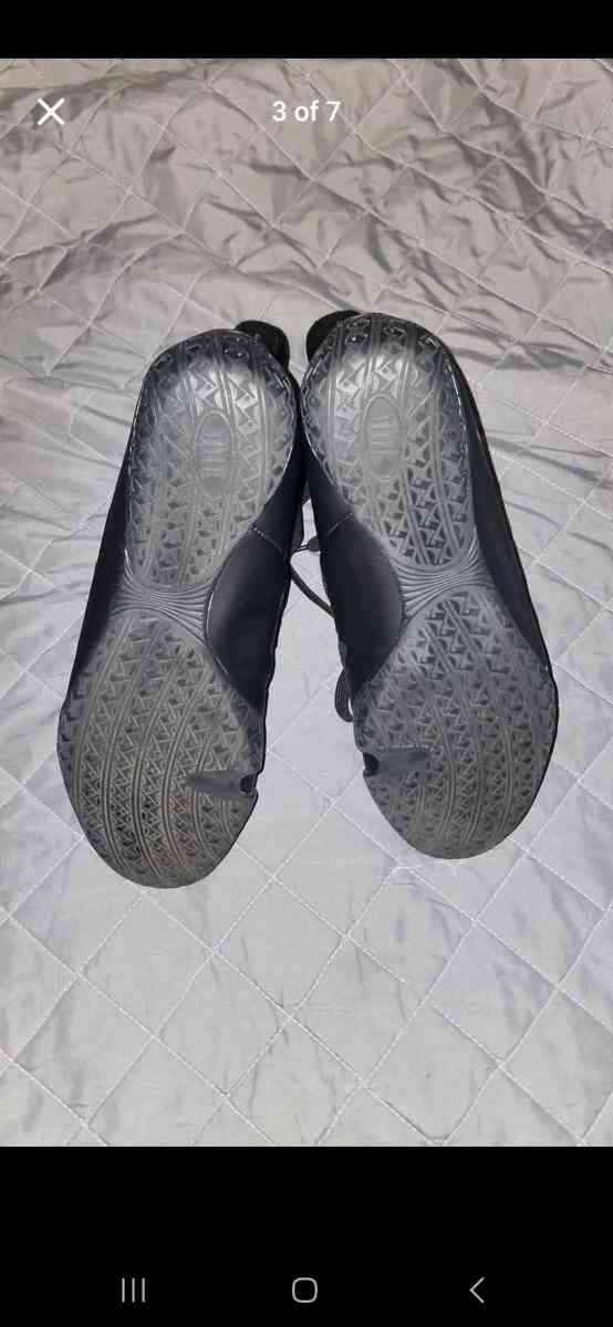 Black TITLE Boxing shoes men - Gainesville, Virginia - FleaMarketBay