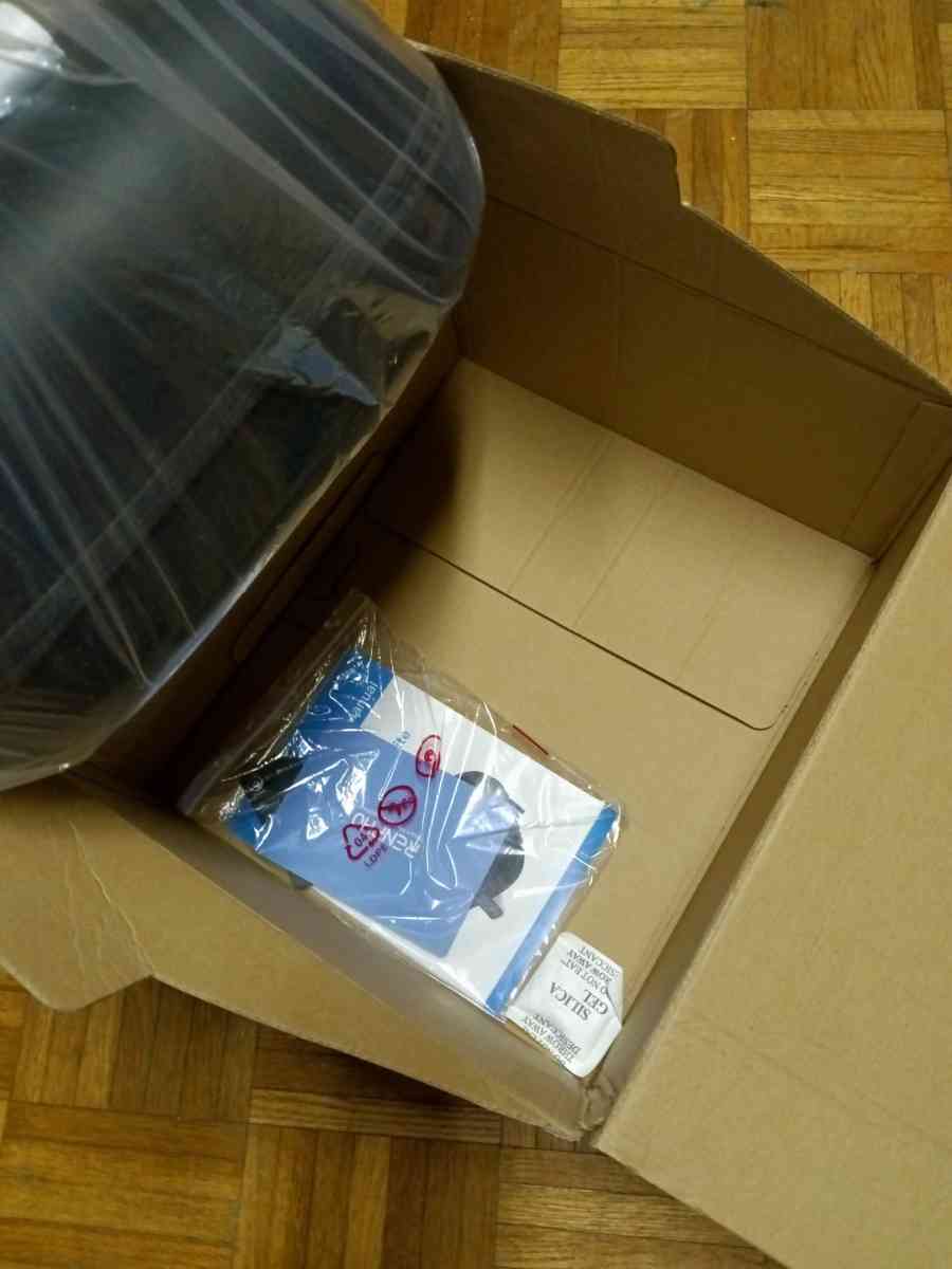 BRAND NEW Foot massager with remote - Charlotte, North Carolina - FleaMarketBay