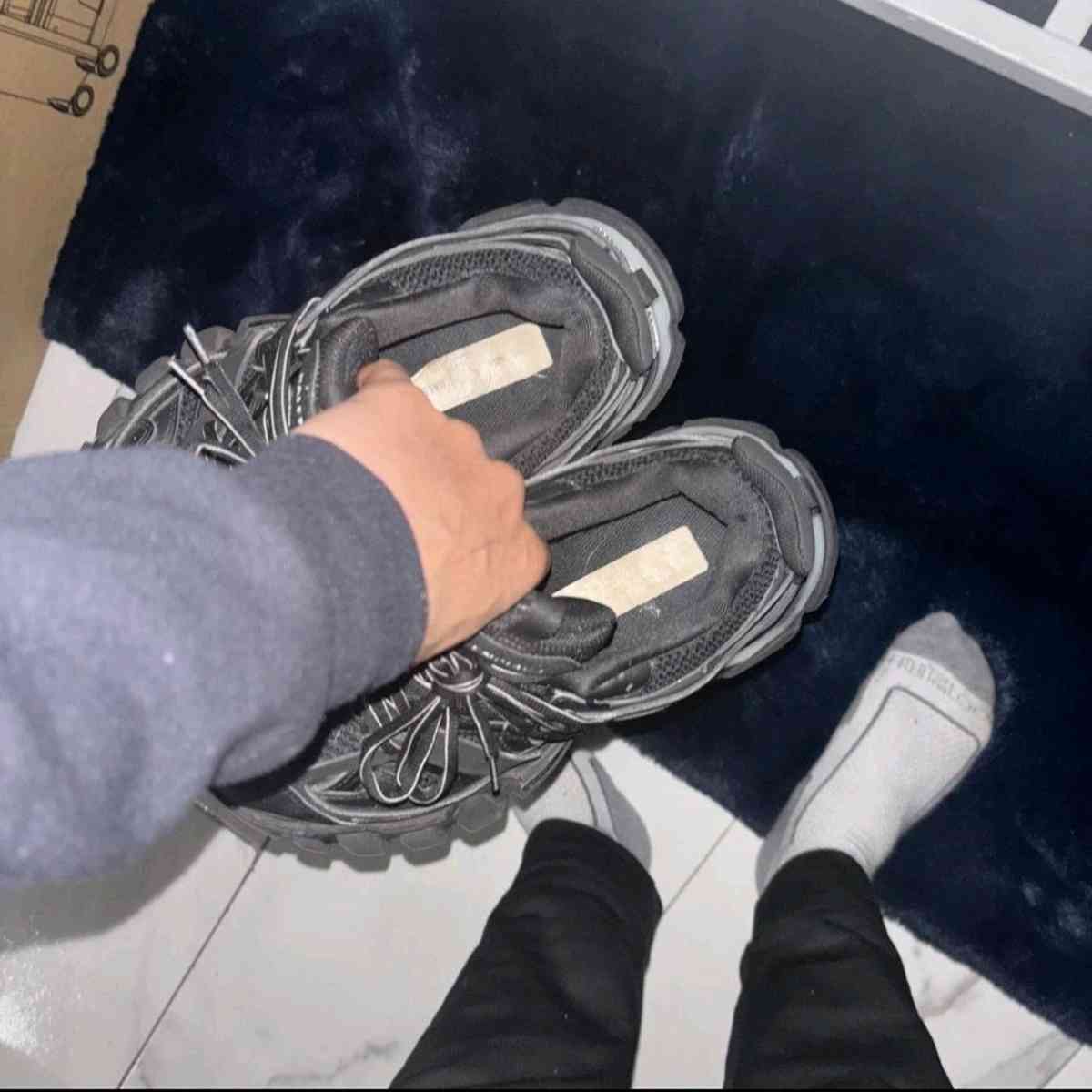 Balenciaga LED tracks - Jacksonville, Florida - FleaMarketBay