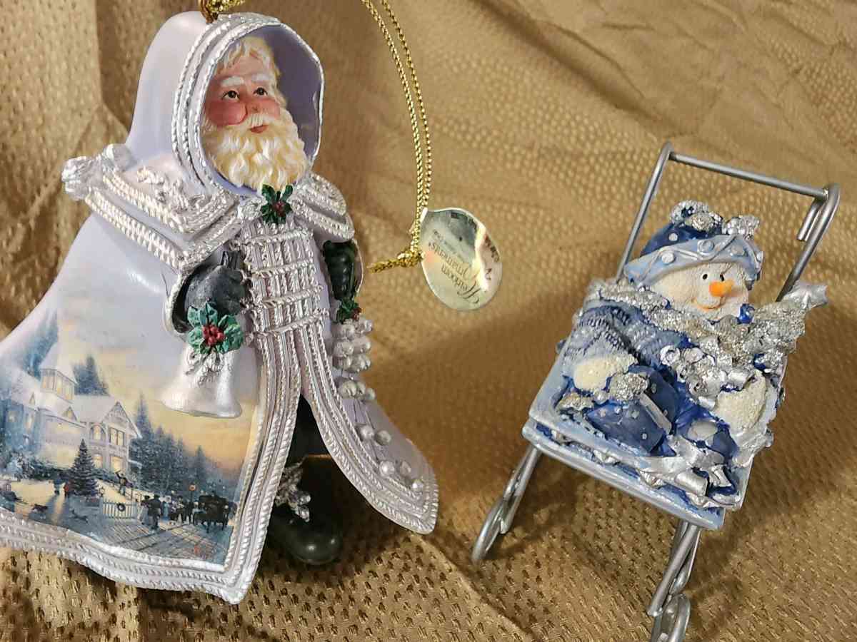 Thomas Kincade Old world Santa - Knoxville, Tennessee