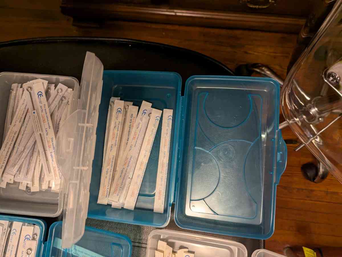 tattoo supplies - Hagerstown, Maryland - FleaMarketBay