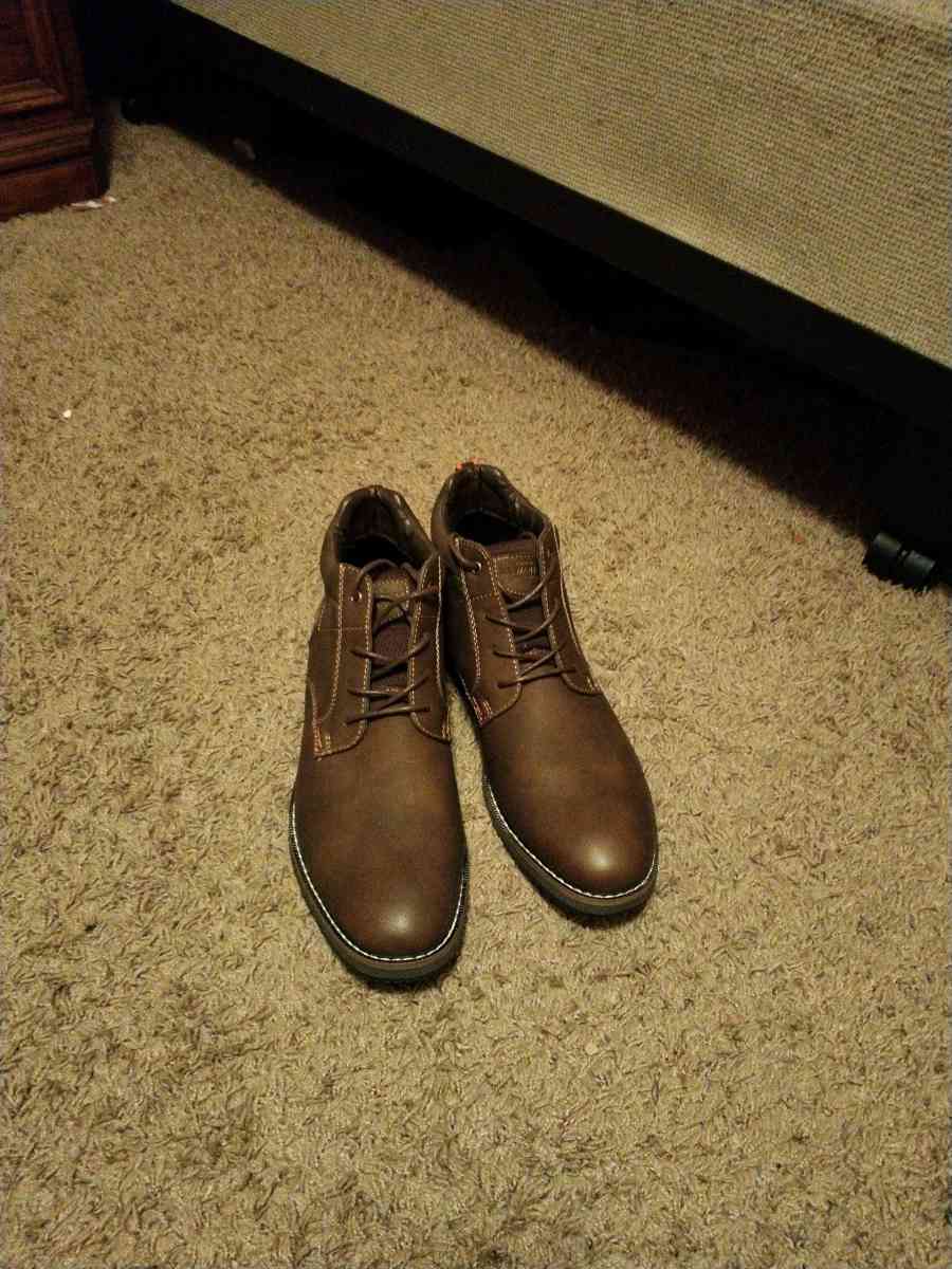 boot shoes - Alicia, Arkansas - FleaMarketBay