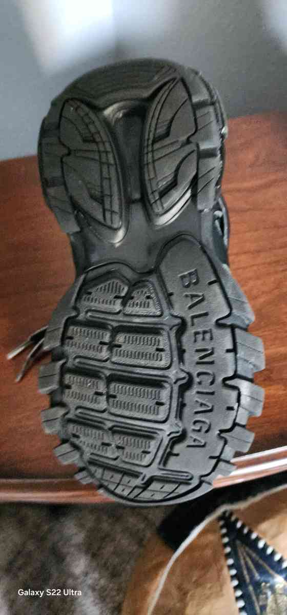 women Balenciaga shoe - Port Richey, Florida - FleaMarketBay