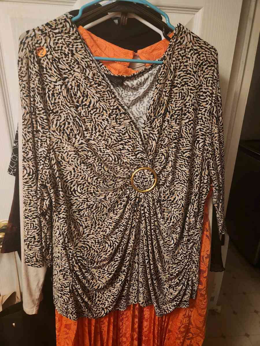 I n studio woman size 3x - Simpson, Louisiana