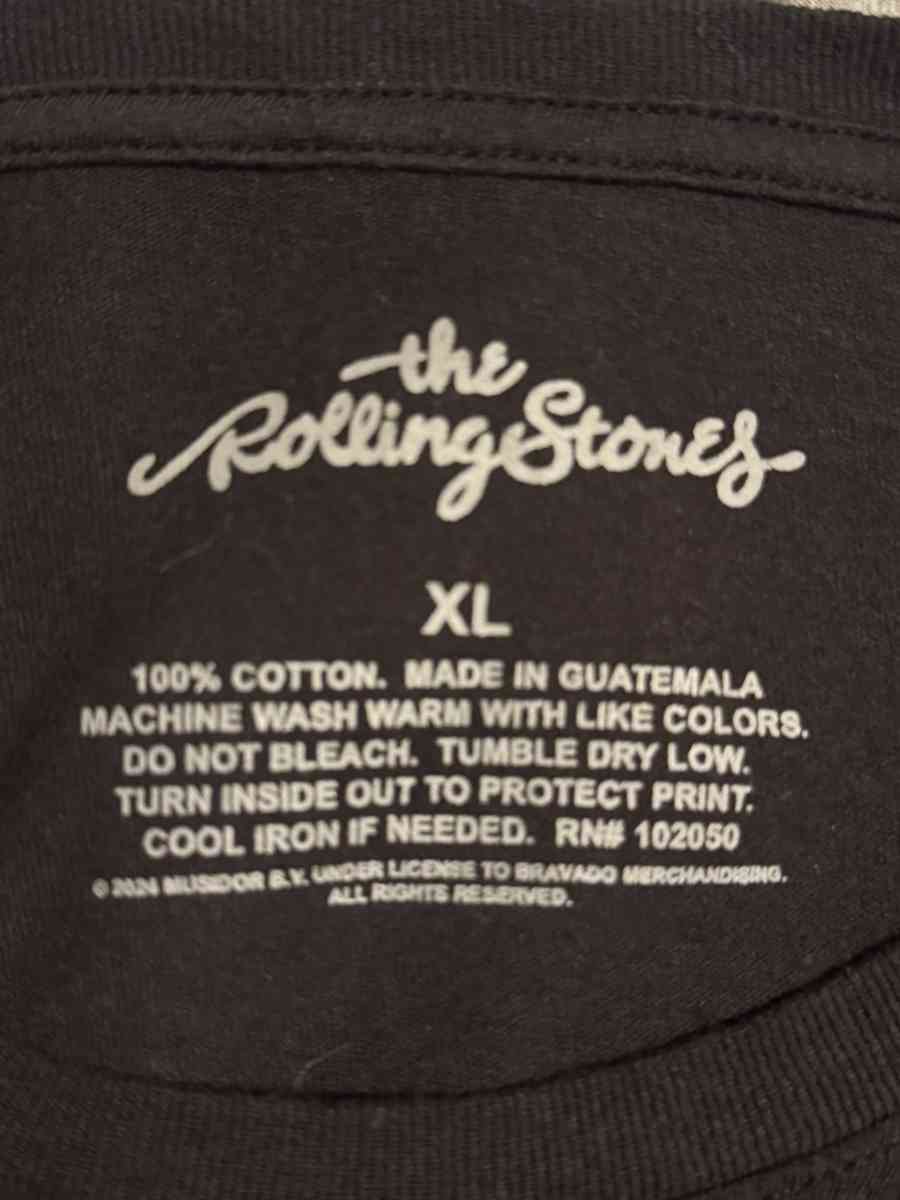 Rolling Stones Lips Tshirt - Henning, Minnesota - FleaMarketBay