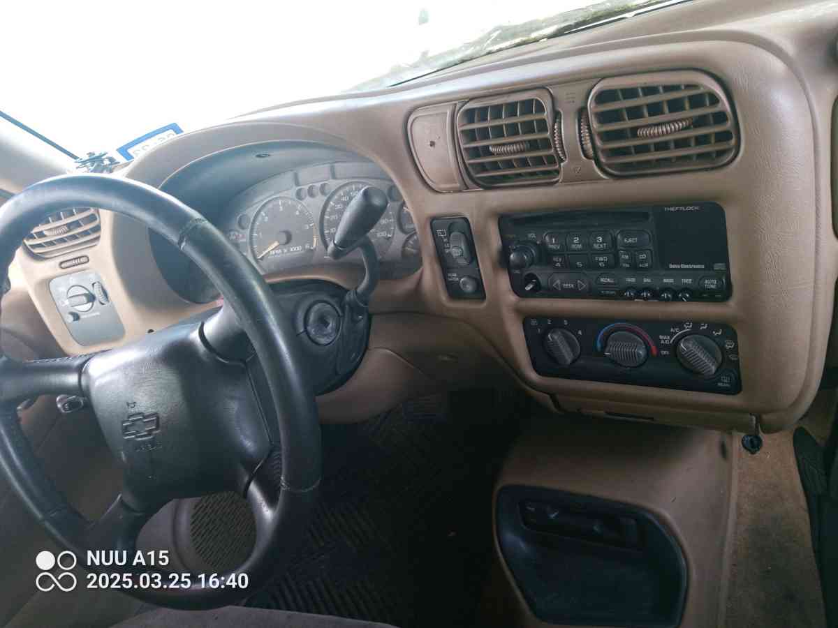CHEVY BLAZER 2002  43L VORTEC - Llano, Texas - FleaMarketBay