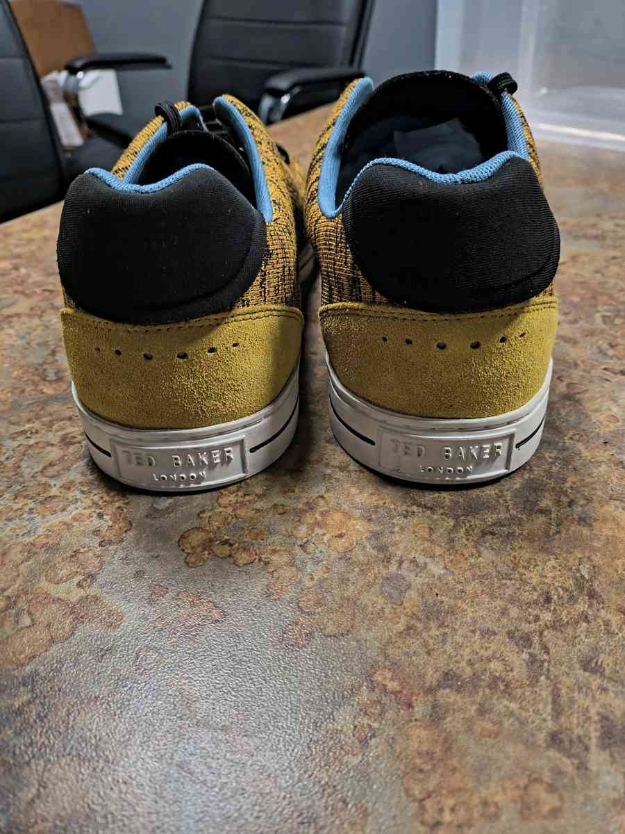 Ted Baker London Mens US 12 Low Top Fashion Sneaker  New - Brodhead, Wisconsin - FleaMarketBay