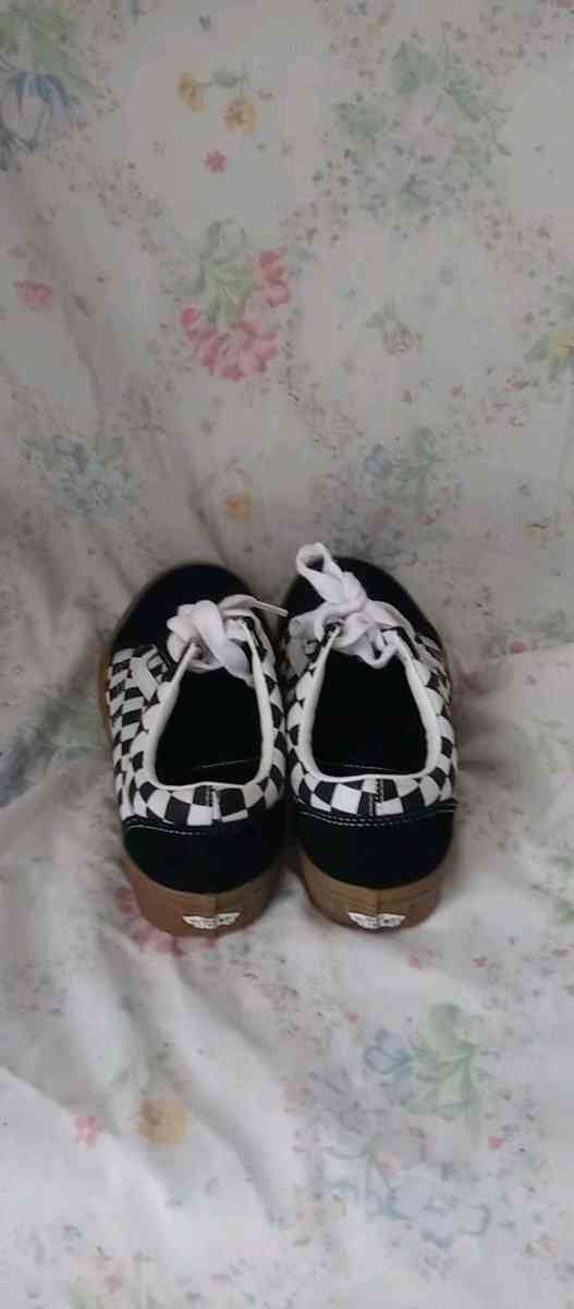 shoes - Virginia Beach, Virginia - FleaMarketBay