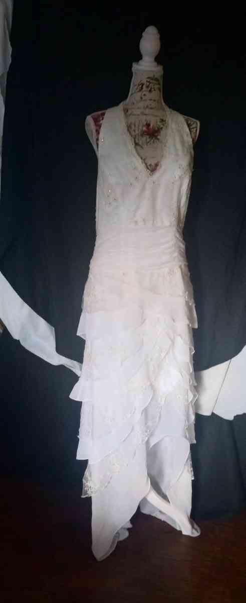 wedding dress - Ranson, West Virginia - FleaMarketBay