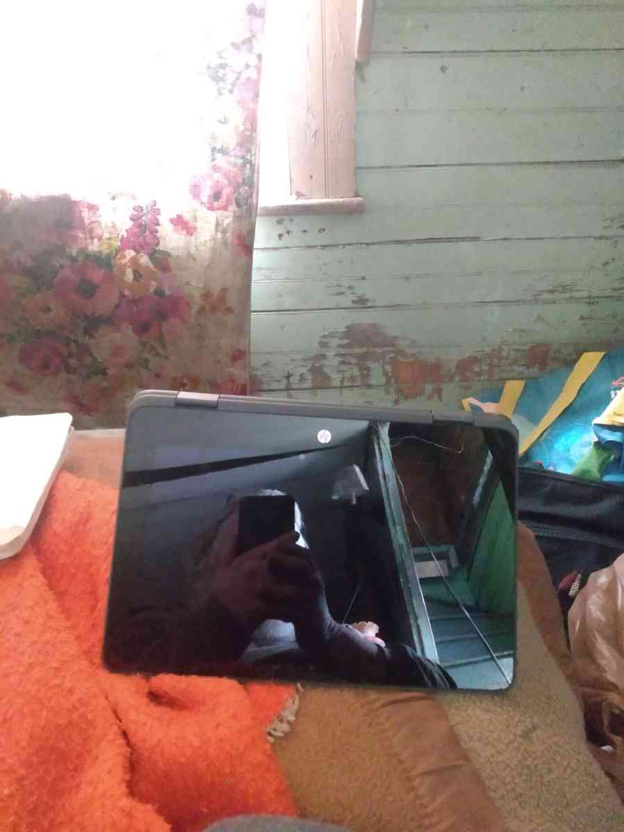 HP Chromebook - Uxbridge, Massachusetts - FleaMarketBay