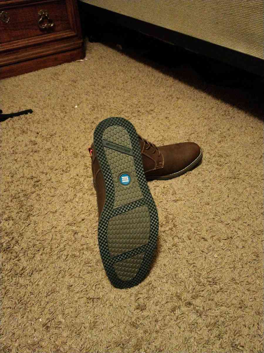 boot shoes - Alicia, Arkansas - FleaMarketBay