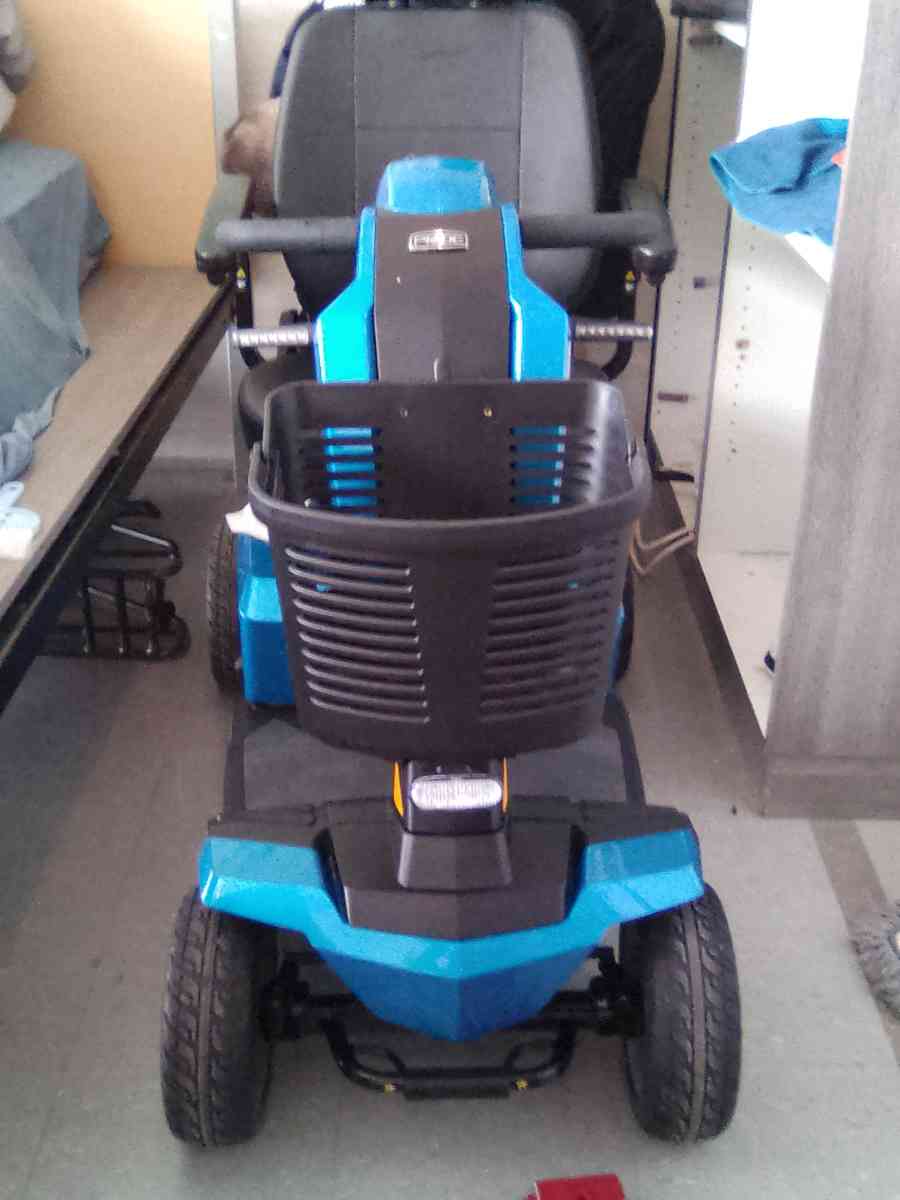Pride S710LXW Victory LX Sport 4 Wheel Mobility Scooter - Seattle, Washington - FleaMarketBay