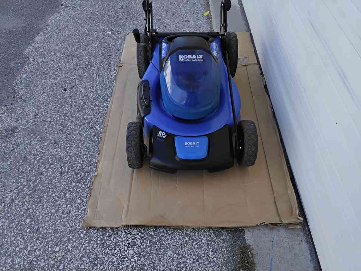 Nice Kobalt Cordless 40 Volt Brushless Lawn Mower - Williamstown, New Jersey - FleaMarketBay