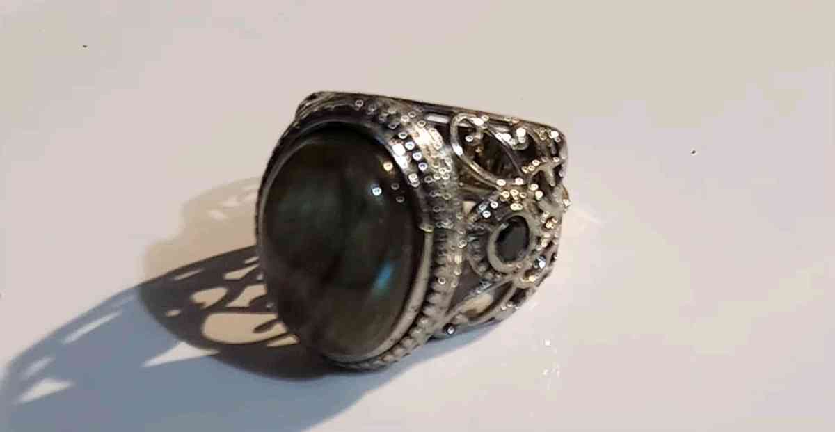 vintage ring - Imlay, Nevada - FleaMarketBay