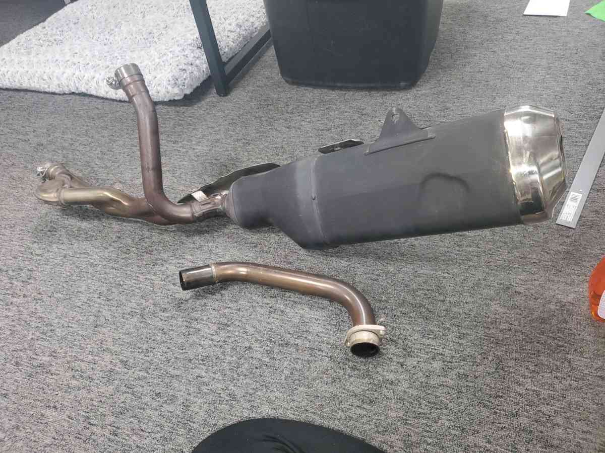 Exhaust System for Suzuki DL650