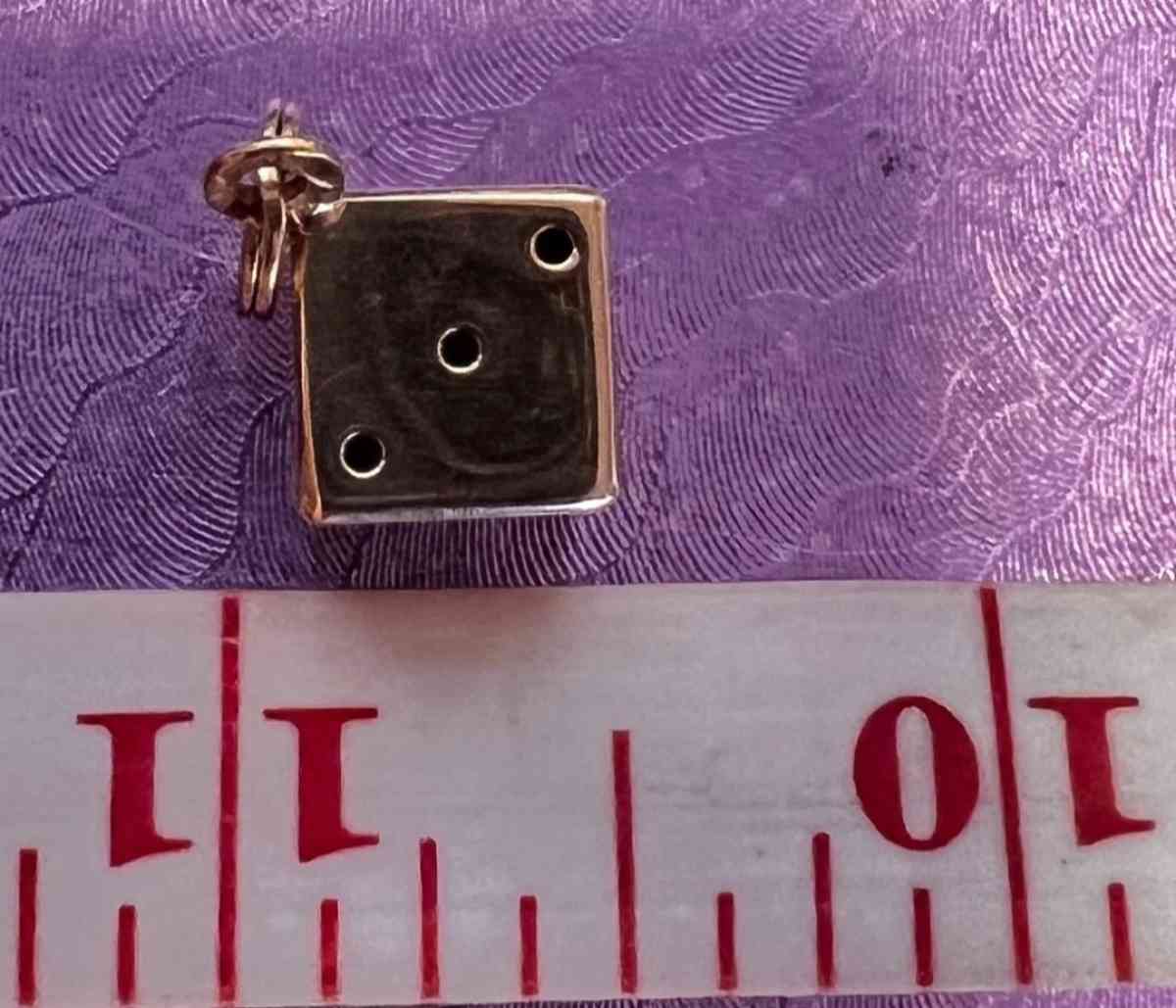 18K Gold 10mm Dice Pendant - Phelan, California - FleaMarketBay