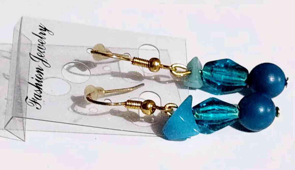 handmade glass beaded earrings - Imlay, Nevada - FleaMarketBay
