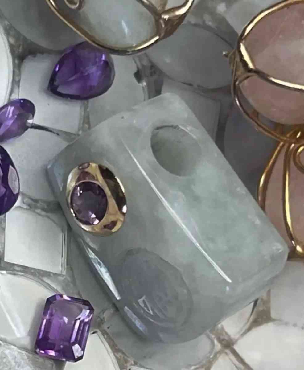 14K Gold Carved Jade  Amethyst Pendant - Phelan, California - FleaMarketBay