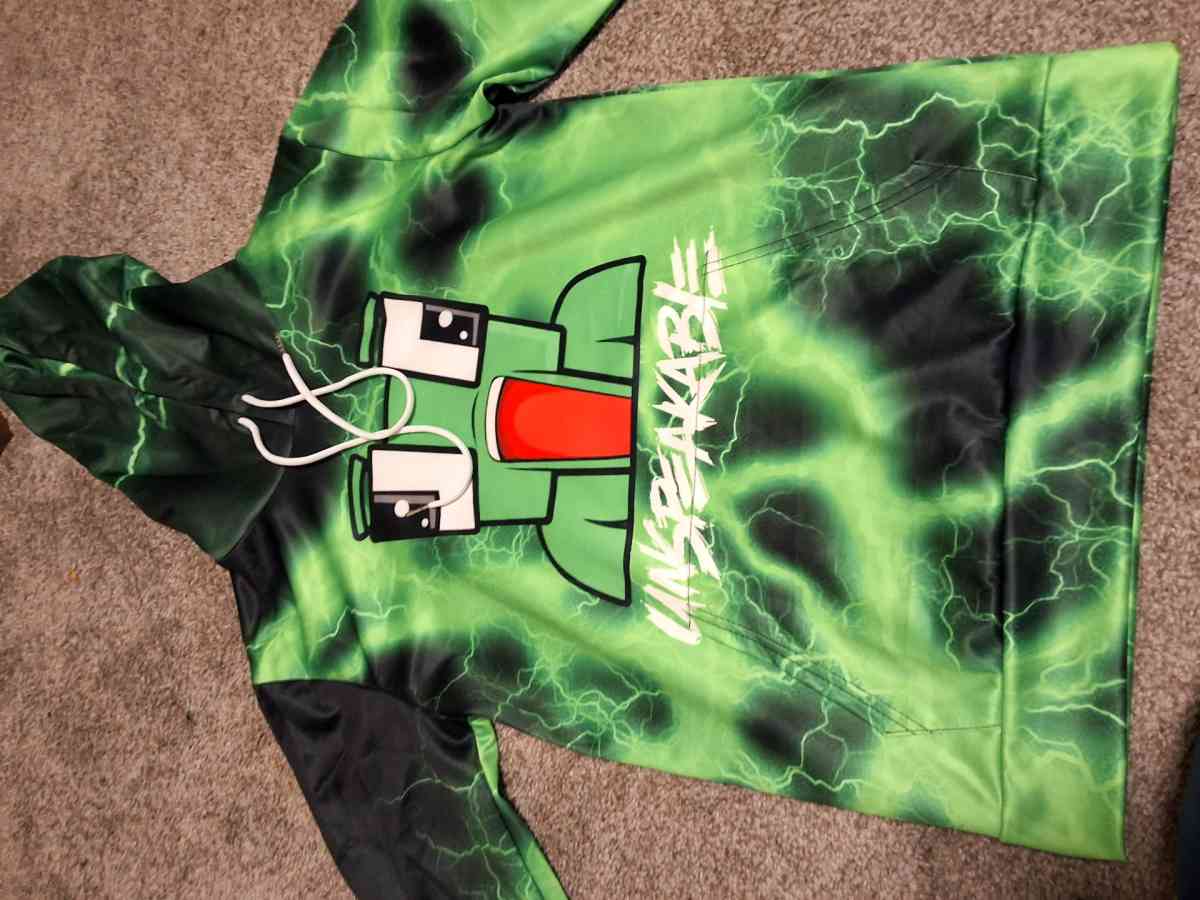 unbreakable hoodie like new - Seattle, Washington - FleaMarketBay