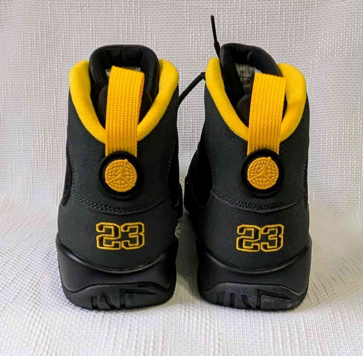 AIRJORDAN 9 RETRO Sneakers - Staten Island, New York - FleaMarketBay