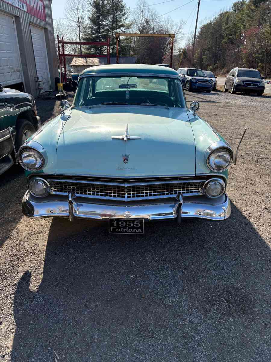 1955 fair Lane Ford