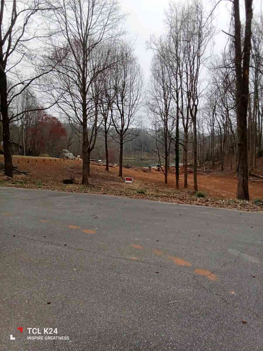 House - Winston Salem, North Carolina - FleaMarketBay