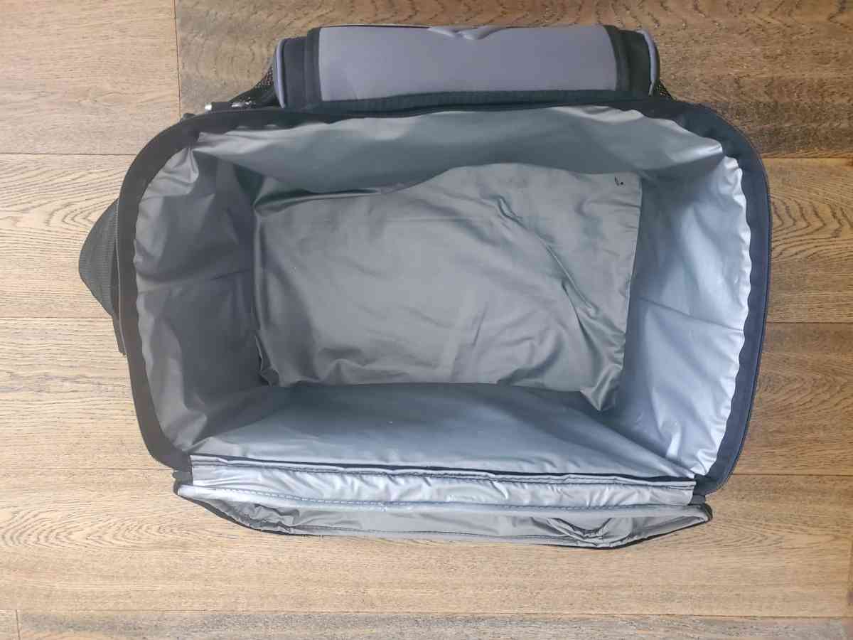 Ozark Trail  Cooler Bag  Soft Side  Hard Bottom  Multi Compa - Plano, Texas - FleaMarketBay