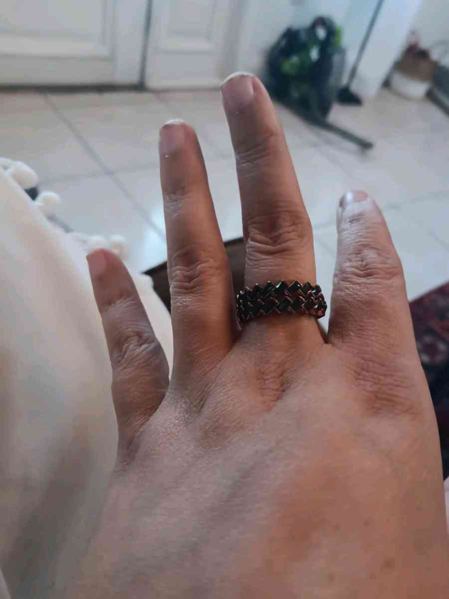 rose gold black diamond ring - Casselberry, Florida - FleaMarketBay