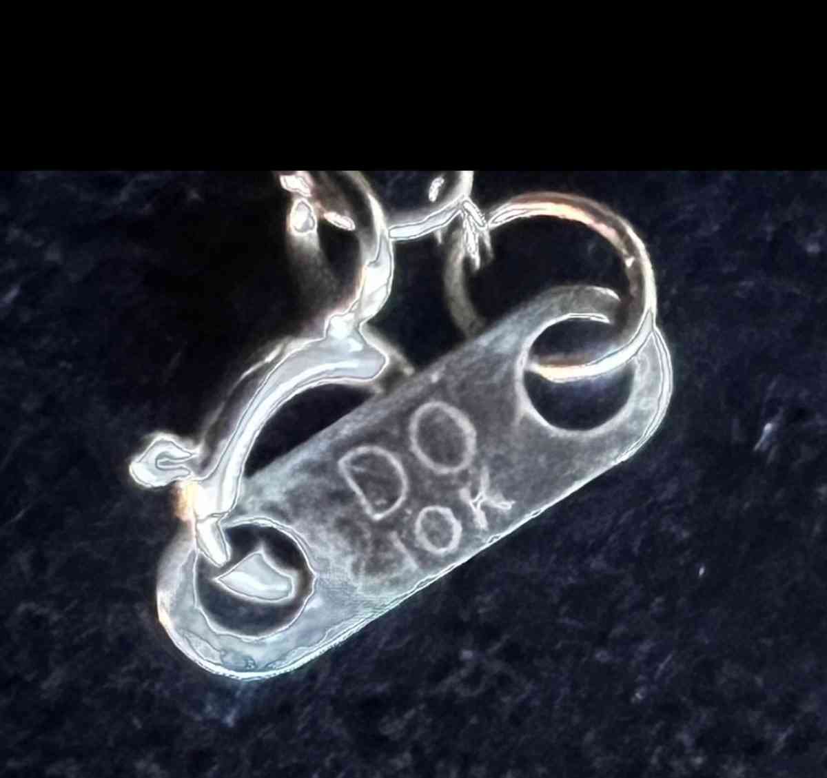 10K Gold Blue Topaz Pendant Necklace - Phelan, California - FleaMarketBay