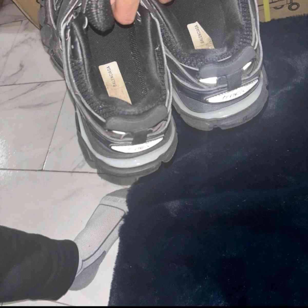 Balenciaga LED tracks - Jacksonville, Florida - FleaMarketBay