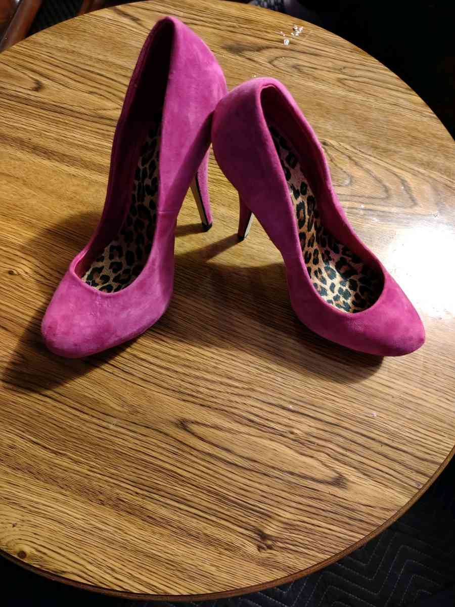heels - Elgin, Illinois - FleaMarketBay