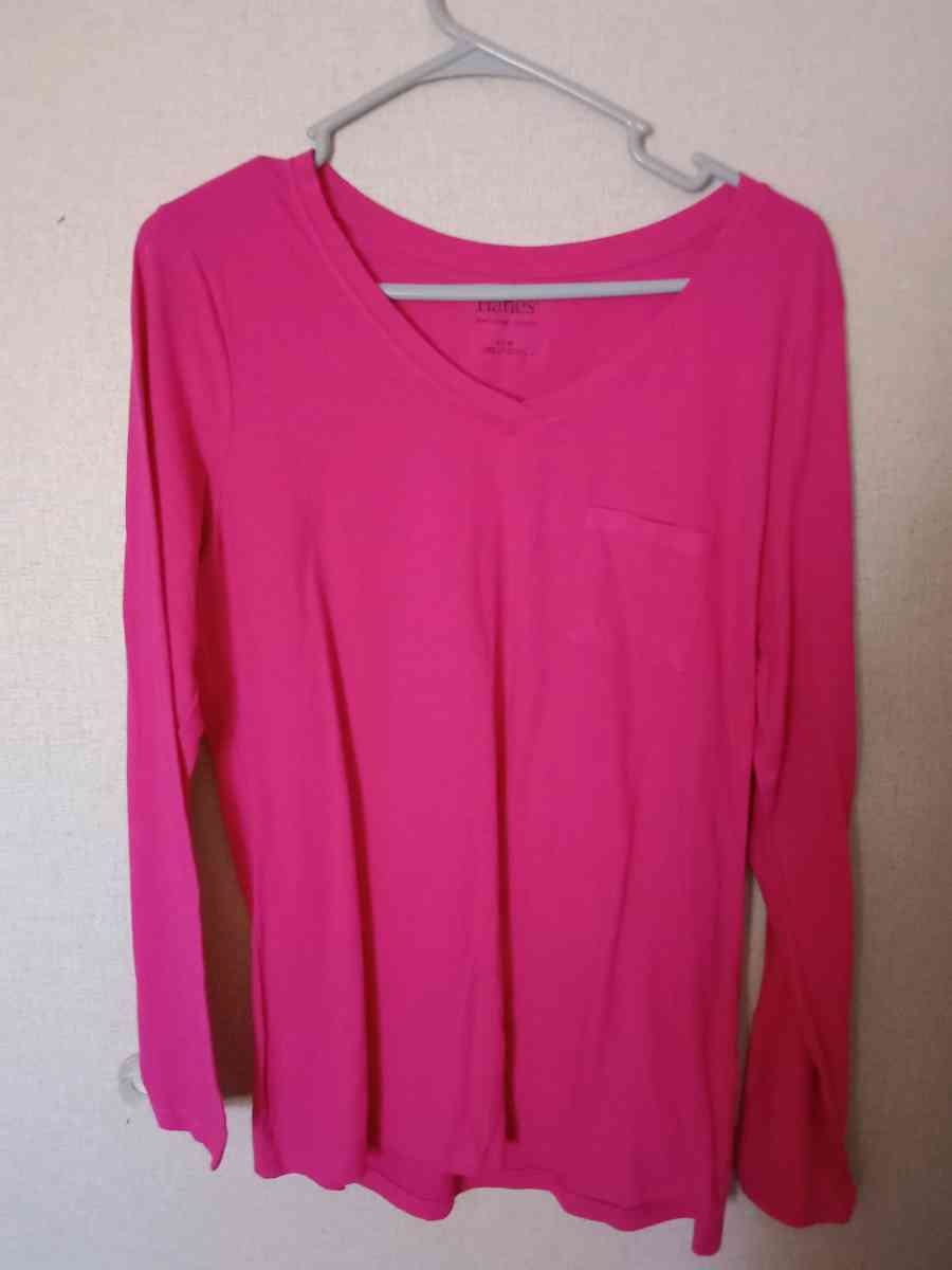womens pink long sleeve shirt - Midville, Georgia - FleaMarketBay