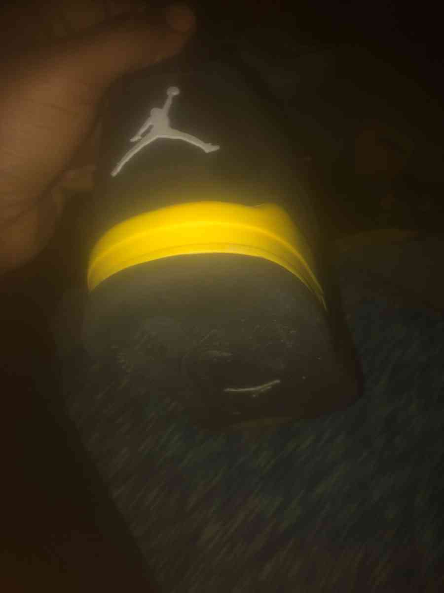 jordan black thunder 4 - Hamtramck, Michigan - FleaMarketBay