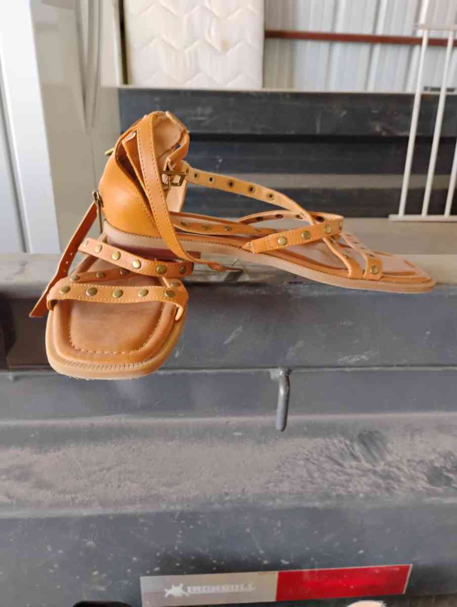 Women Dress shoes - Cameron, Texas - FleaMarketBay