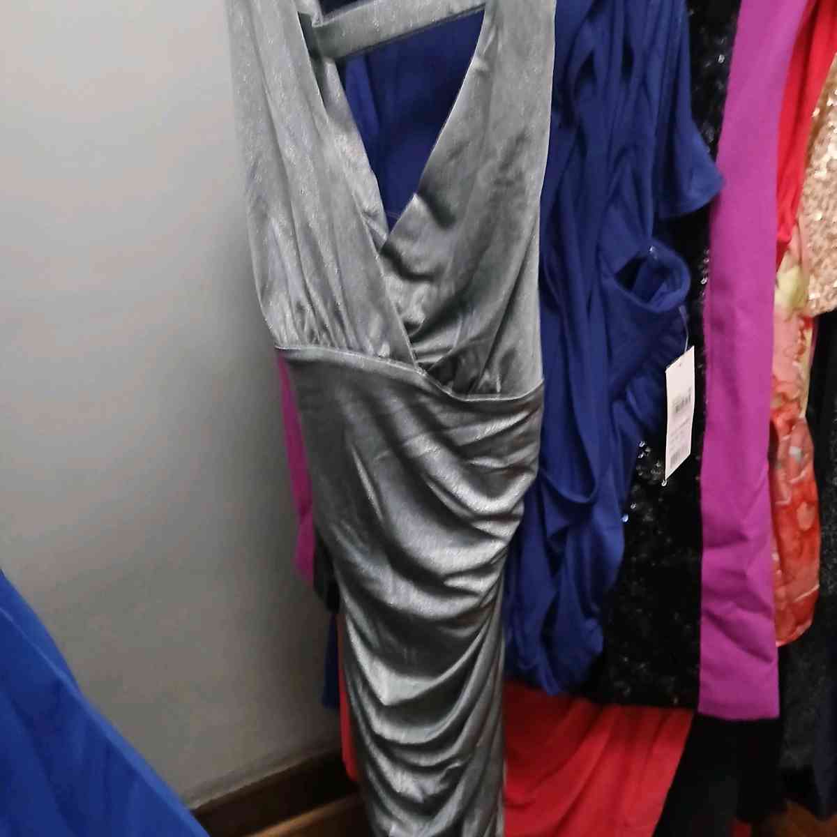 I have sizes 2 to 28 all name brand all brand new - Beatrice, Nebraska - FleaMarketBay