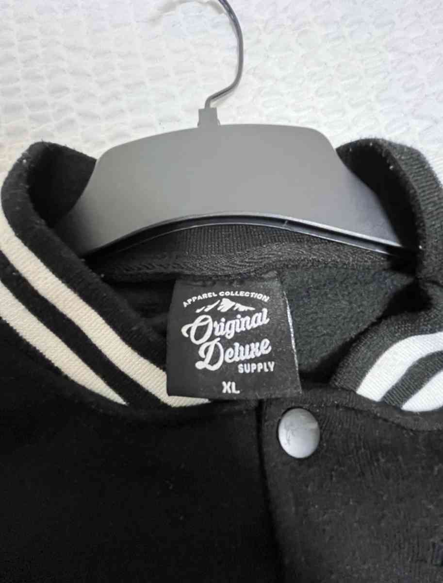 Cali Jacket - Orangeburg, South Carolina - FleaMarketBay