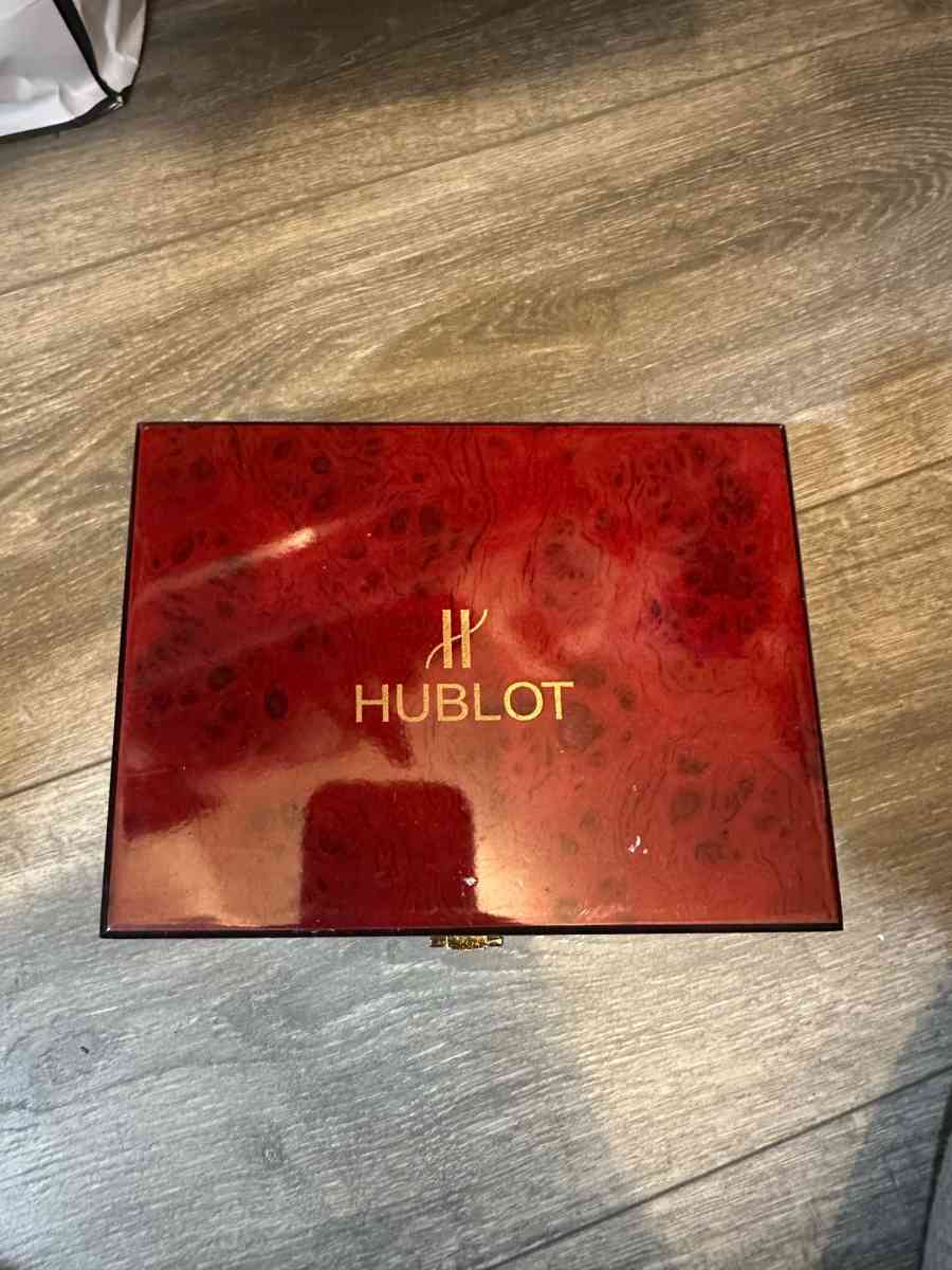 watch - Burlington, New Jersey - FleaMarketBay