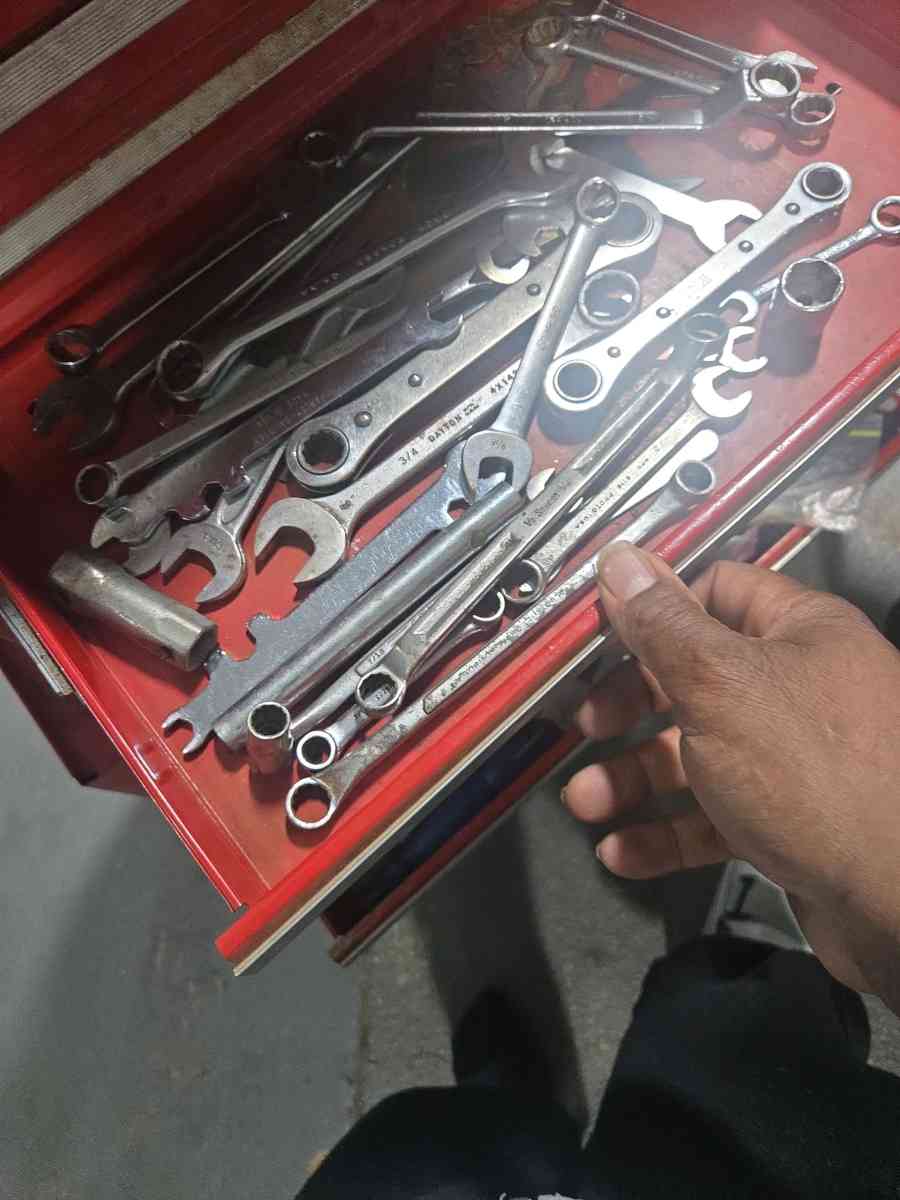 Craftsman tool box on wheels - Bowie, Maryland - FleaMarketBay