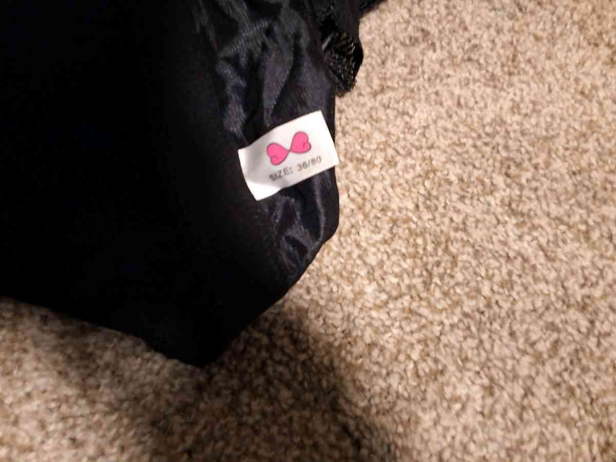 sports bras - Seattle, Washington - FleaMarketBay