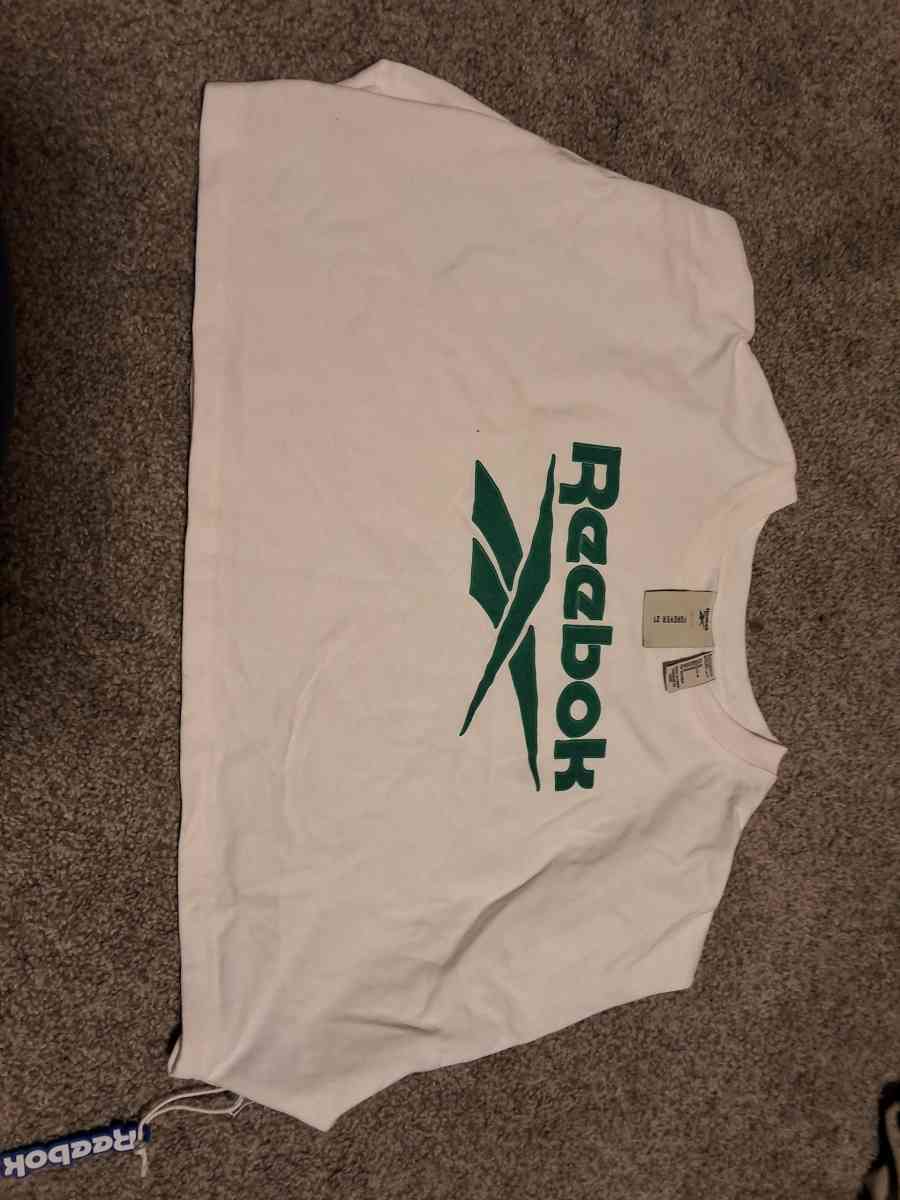 Size Medium Reebok Crop tshirt new with tags