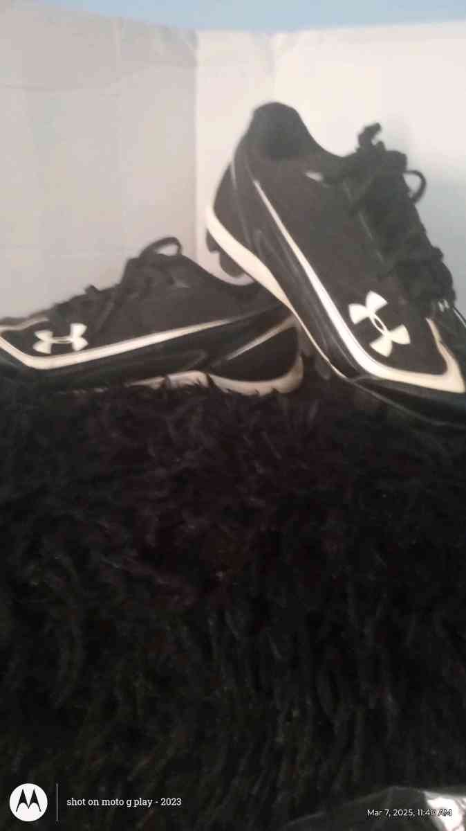 Baseball softball cletes - Ranson, West Virginia - FleaMarketBay