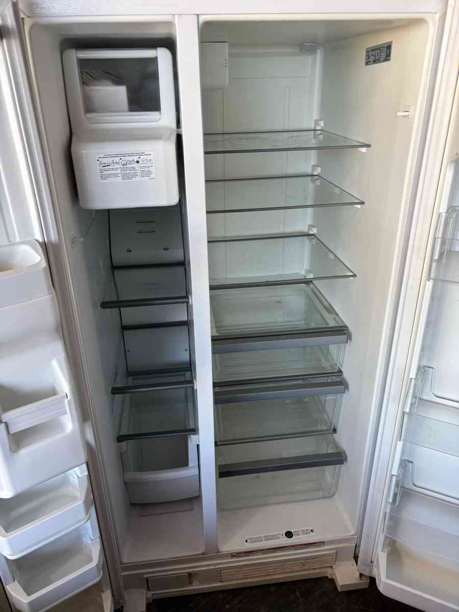 Double door Whirlpool Refrigerator - Cameron, Texas - FleaMarketBay