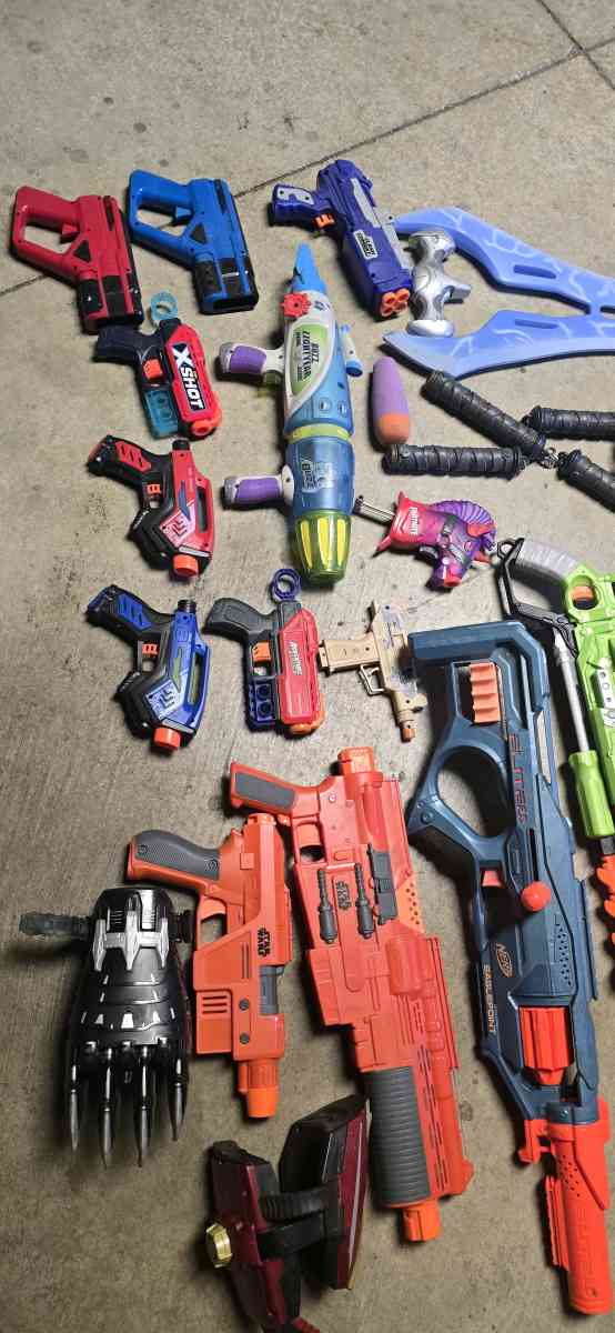 NERF GUNS EVERYTHING YOU SEE FOR 50 - Fontana, California - FleaMarketBay