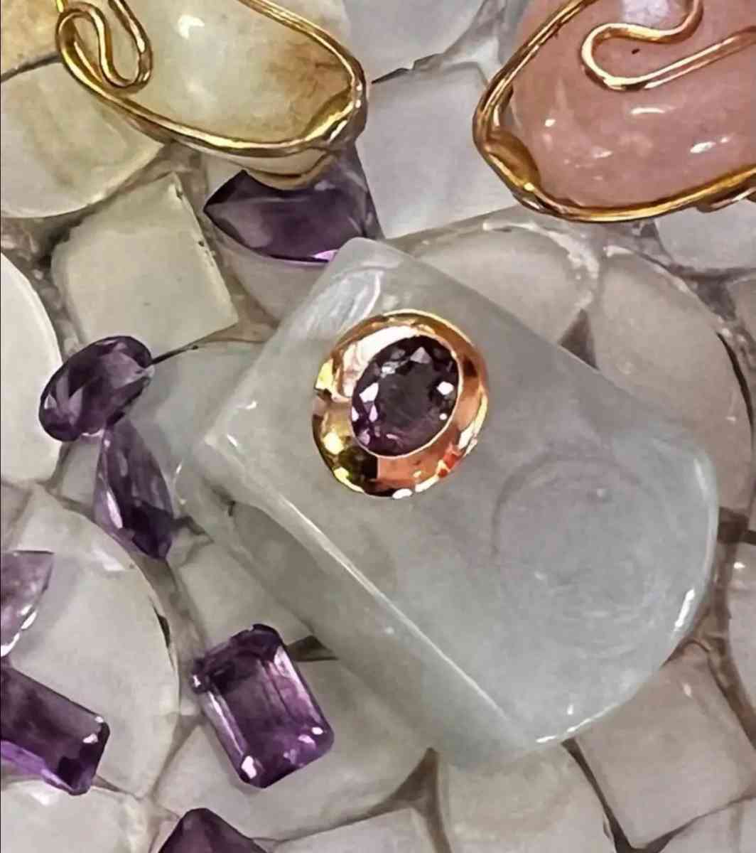 14K Gold Carved Jade  Amethyst Pendant